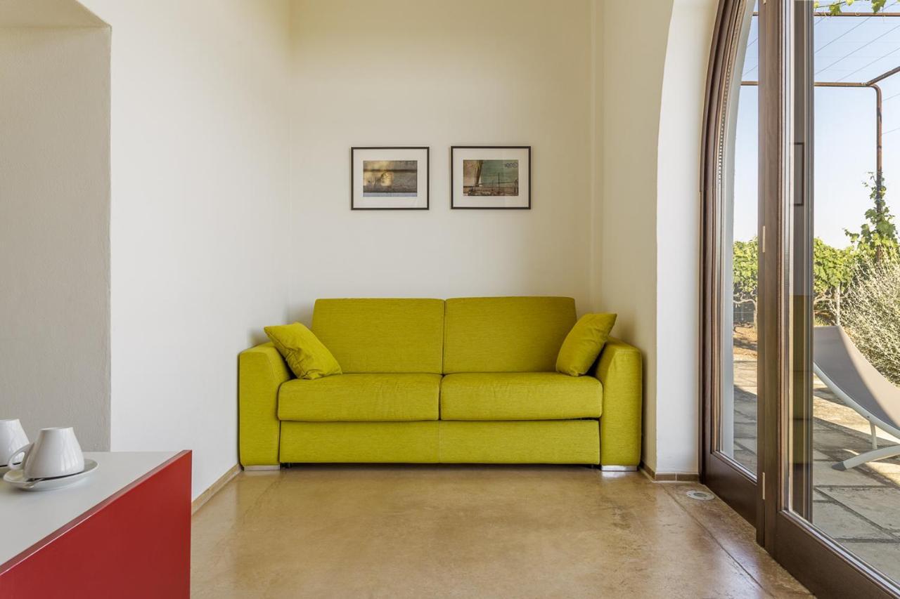 Tenutayala - Residenza Agrituristica Parabita Eksteriør bilde