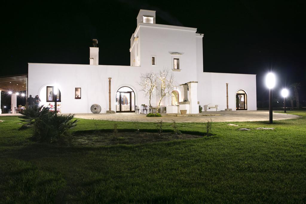 Tenutayala - Residenza Agrituristica Parabita Eksteriør bilde